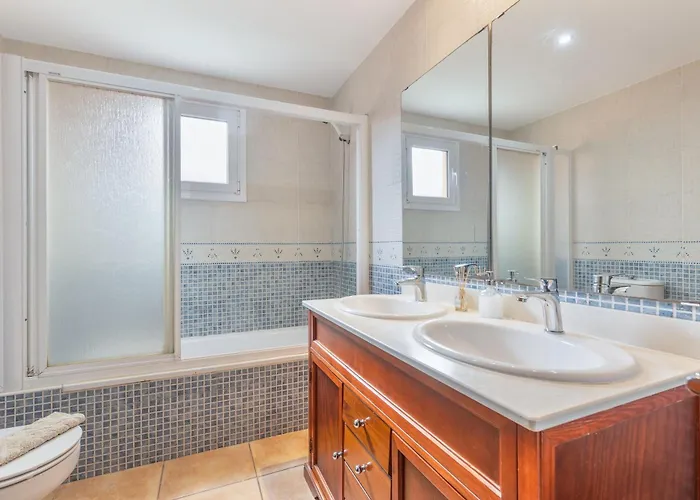 Atlantic Ocean Private Pool *